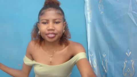 Snapshot of hasleyinah chatting on June 24, 2026, 7:07 am hasleyinah online show from June 24, 2026, 7:07 am