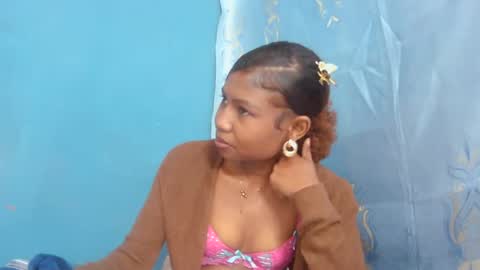 Snapshot of hasleyinah chatting on July 1, 2026, 9:33 am hasleyinah online show from July 1, 2026, 9:33 am