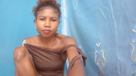 Snapshot of hasleyinah chatting on July 7, 2026, 6:47 am hasleyinah online show from July 7, 2026, 6:47 am