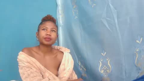 Snapshot of hasleyinah chatting on July 14, 2026, 6:29 am hasleyinah online show from July 14, 2026, 6:29 am