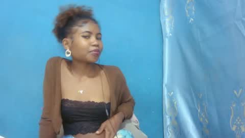 Snapshot of hasleyinah chatting on July 17, 2026, 10:03 pm hasleyinah online show from July 17, 2026, 10:03 pm