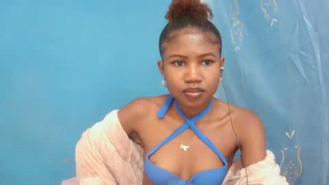 Snapshot of hasleyinah chatting on July 18, 2026, 11:25 am hasleyinah online show from July 18, 2026, 11:25 am