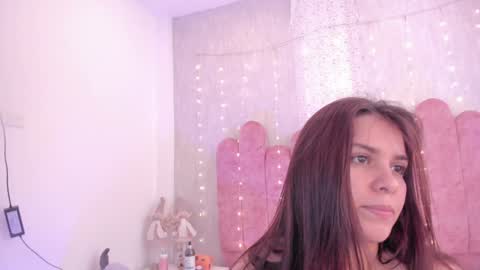 hasret_sesim online show from December 15, 2024, 1:32 pm