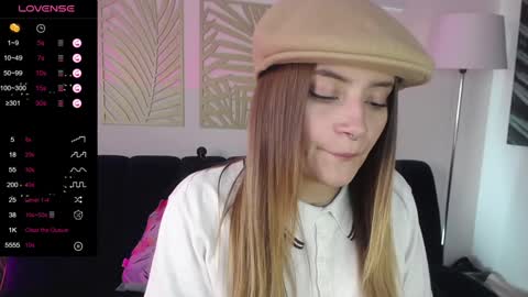 Nicole online show from January 25, 2025, 4:02 am