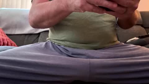 hawks2113 online show from November 5, 2025, 9:20 am