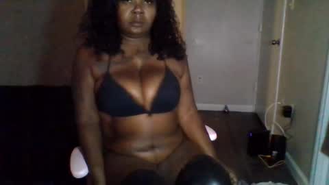 Snapshot of hawtchoc37 chatting on June 18, 2026, 10:09 am hawtchoc37 online show from June 18, 2026, 10:09 am