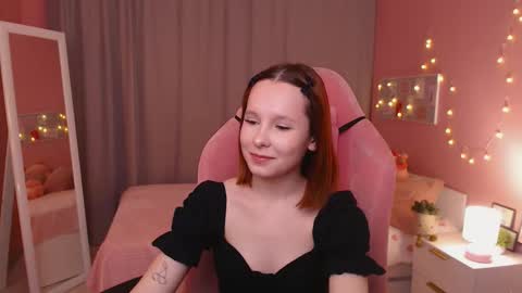 Snapshot of haya_harareet chatting on January 15, 2026, 1:10 am Mia online show from January 15, 2026, 1:10 am