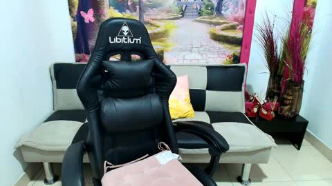 HAYAMI online show from January 22, 2025, 11:45 am