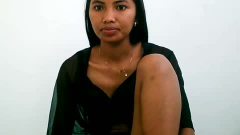 hayleegirl online show from June 17, 2026, 1:45 pm
