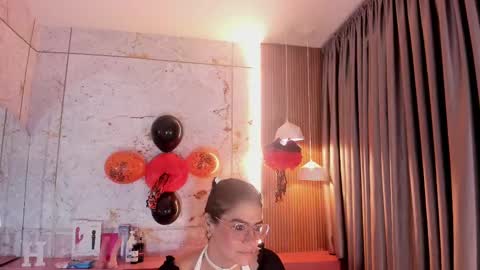 haylenpark online show from October 9, 2025, 11:30 am