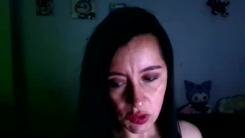 haylie85 online show from November 9, 2025, 10:19 pm