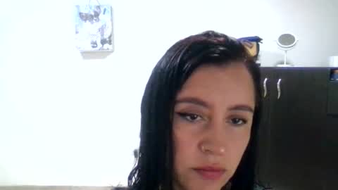 haylie85 online show from November 27, 2025, 10:56 pm