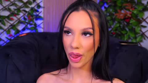 Haylie online show from December 13, 2024, 8:09 am