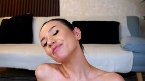 Haylie online show from February 2, 2025, 1:30 pm