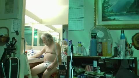 Snapshot of haysay722354422 chatting on June 27, 2026, 7:24 am haysay722354422 online show from June 27, 2026, 7:24 am
