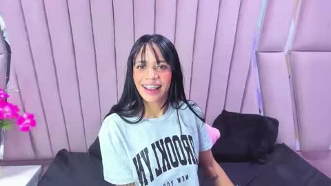 Snapshot of hazel_18_ chatting on November 21, 2025, 3:00 pm hazel_18_ online show from November 21, 2025, 3:00 pm