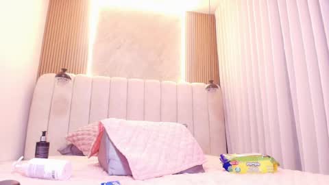 kataleya online show from May 12, 2026, 7:33 pm