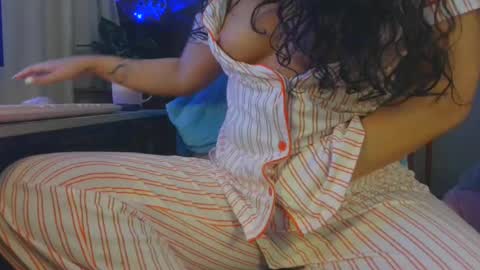 Snapshot of hazel_lyn222 chatting on July 14, 2026, 7:35 am Hazel online show from July 14, 2026, 7:35 am