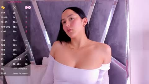  Hazel  online show from December 11, 2024, 3:47 pm