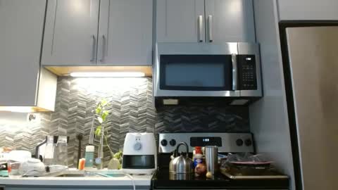 Hazel online show from February 14, 2025, 5:57 pm