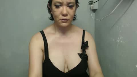 hazelannenatividad3 online show from April 9, 2026, 6:19 am