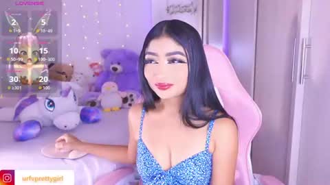 Snapshot of hazelbabee_ chatting on June 21, 2026, 4:15 am Lynn online show from June 21, 2026, 4:15 am