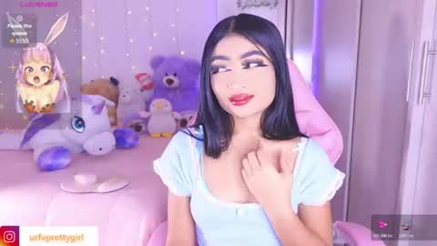 Snapshot of hazelbabee_ chatting on July 18, 2026, 8:51 am Lynn online show from July 18, 2026, 8:51 am