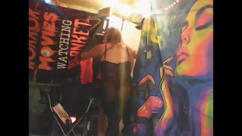 Snapshot of hblondie chatting on February 17, 2026, 8:33 am sexy ass wanting her coochie teased boooooty ate by bd online show from February 17, 2026, 8:33 am