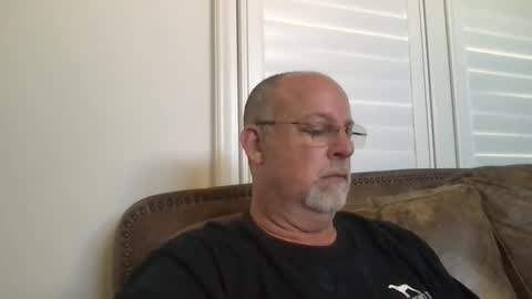 Hdeuce22 online show from October 15, 2025, 4:40 pm