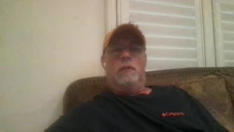 Snapshot of hdeuce22 chatting on June 11, 2026, 12:32 am Hdeuce22 online show from June 11, 2026, 12:32 am