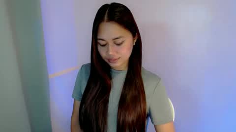 Yoshin online show from November 23, 2025, 8:08 pm