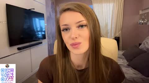 Mona online show from November 27, 2025, 9:22 am