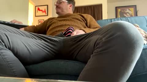 MT online show from November 23, 2025, 9:36 pm