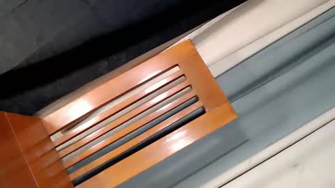 Mickey online show from October 21, 2025, 6:41 pm