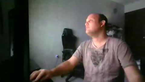 Heavy Rebell online show from February 24, 2025, 3:44 am