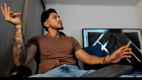 Snapshot of heavy_thor chatting on April 28, 2026, 12:31 am Thor online show from April 28, 2026, 12:31 am