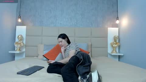 Keira Hecate online show from April 20, 2026, 7:15 pm