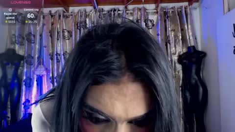 hecate_doll online show from June 21, 2026, 3:25 pm