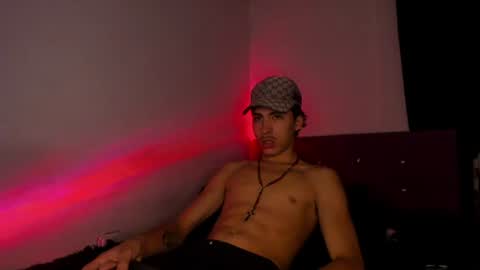 Snapshot of heellboy_ chatting on July 18, 2026, 5:50 pm heellboy_ online show from July 18, 2026, 5:50 pm