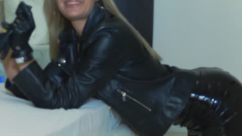 Helen online show from January 18, 2025, 2:03 am