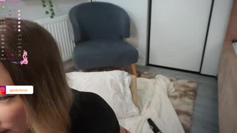 Heida online show from September 26, 2025, 6:39 am