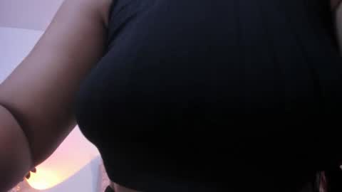 Anny Ferreiro online show from October 13, 2025, 10:10 pm