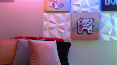   online show from January 30, 2025, 11:33 am