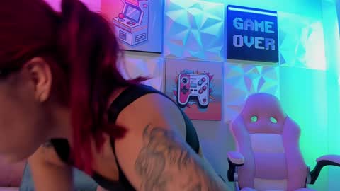   online show from February 3, 2025, 11:31 am