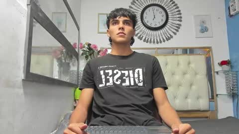 heiker_ online show from March 1, 2025, 2:26 am