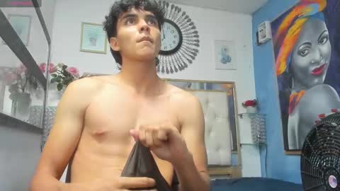 heiker_ online show from March 7, 2025, 5:51 am