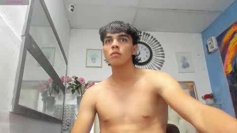 heiker_ online show from March 8, 2025, 2:34 am