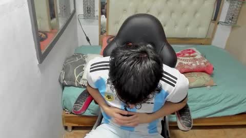 heiker_ online show from October 6, 2025, 3:04 am