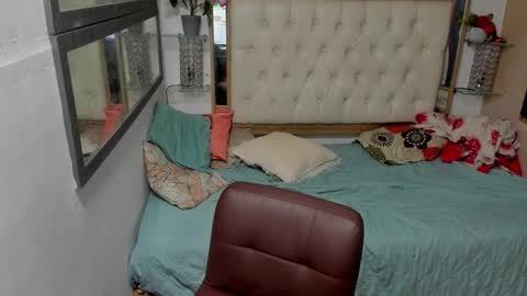 heiker_ online show from November 8, 2025, 2:56 am