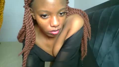heilybunny online show from May 12, 2026, 8:33 am